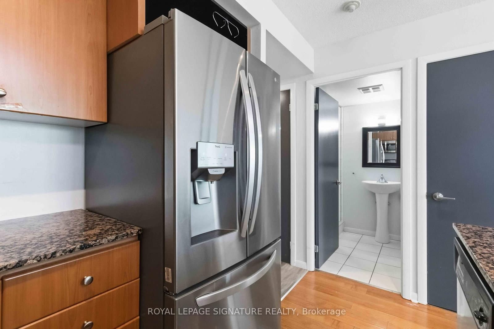 185 Legion Road N, Unit 1812 thumbnail 9