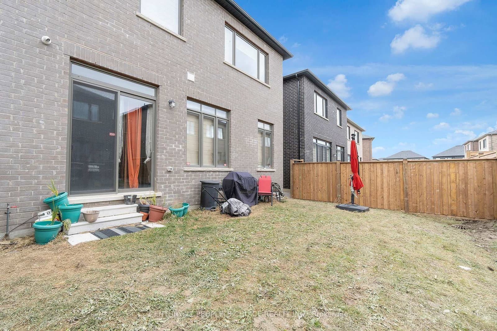 10 Tweedhill Avenue thumbnail 36