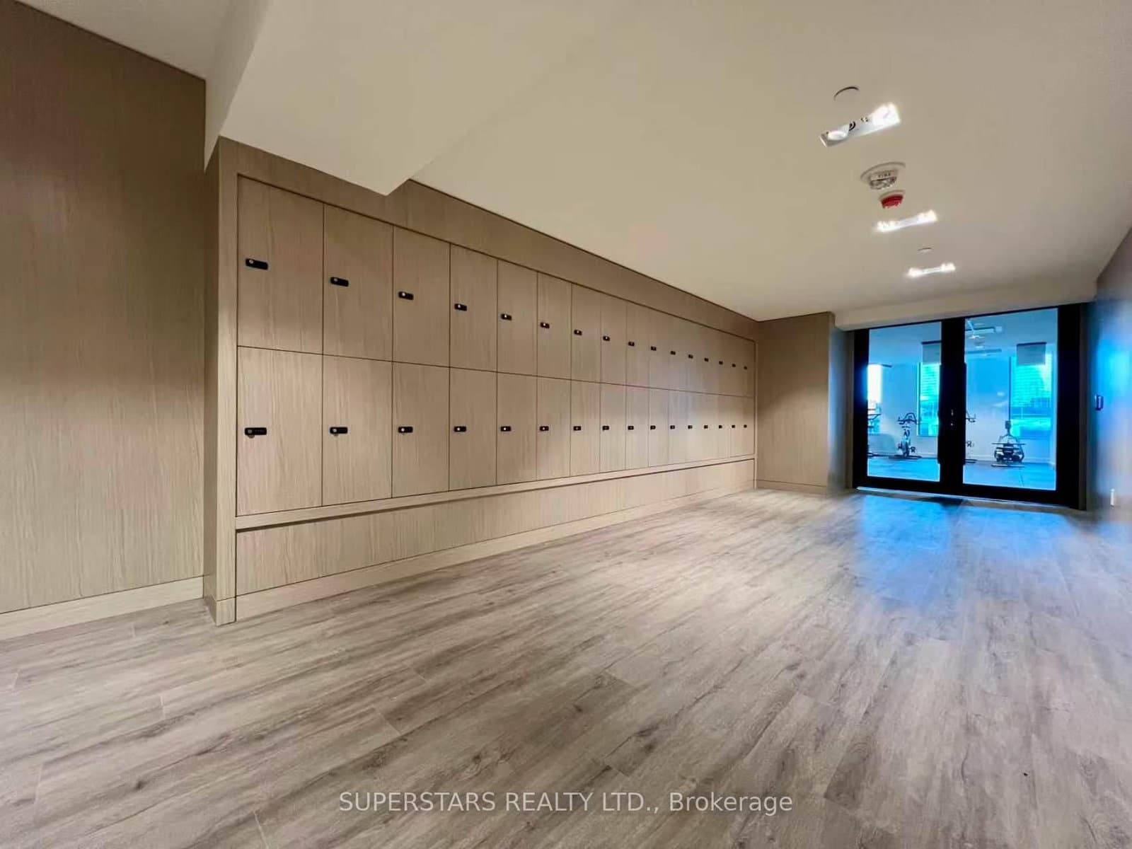 4023 The Exchange, Unit 1705 thumbnail 5