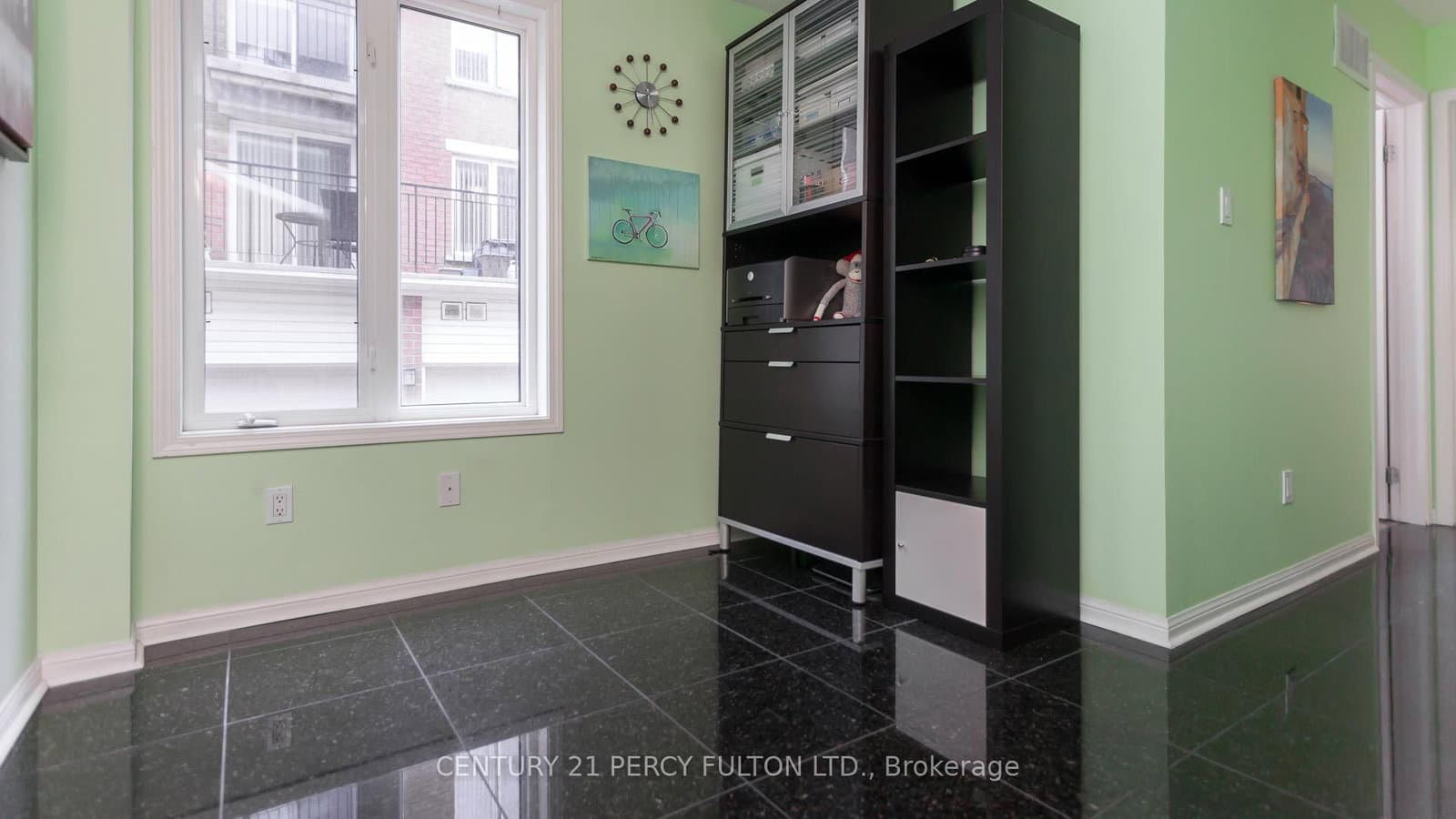 20 Machells Avenue N, Unit 112 thumbnail 15
