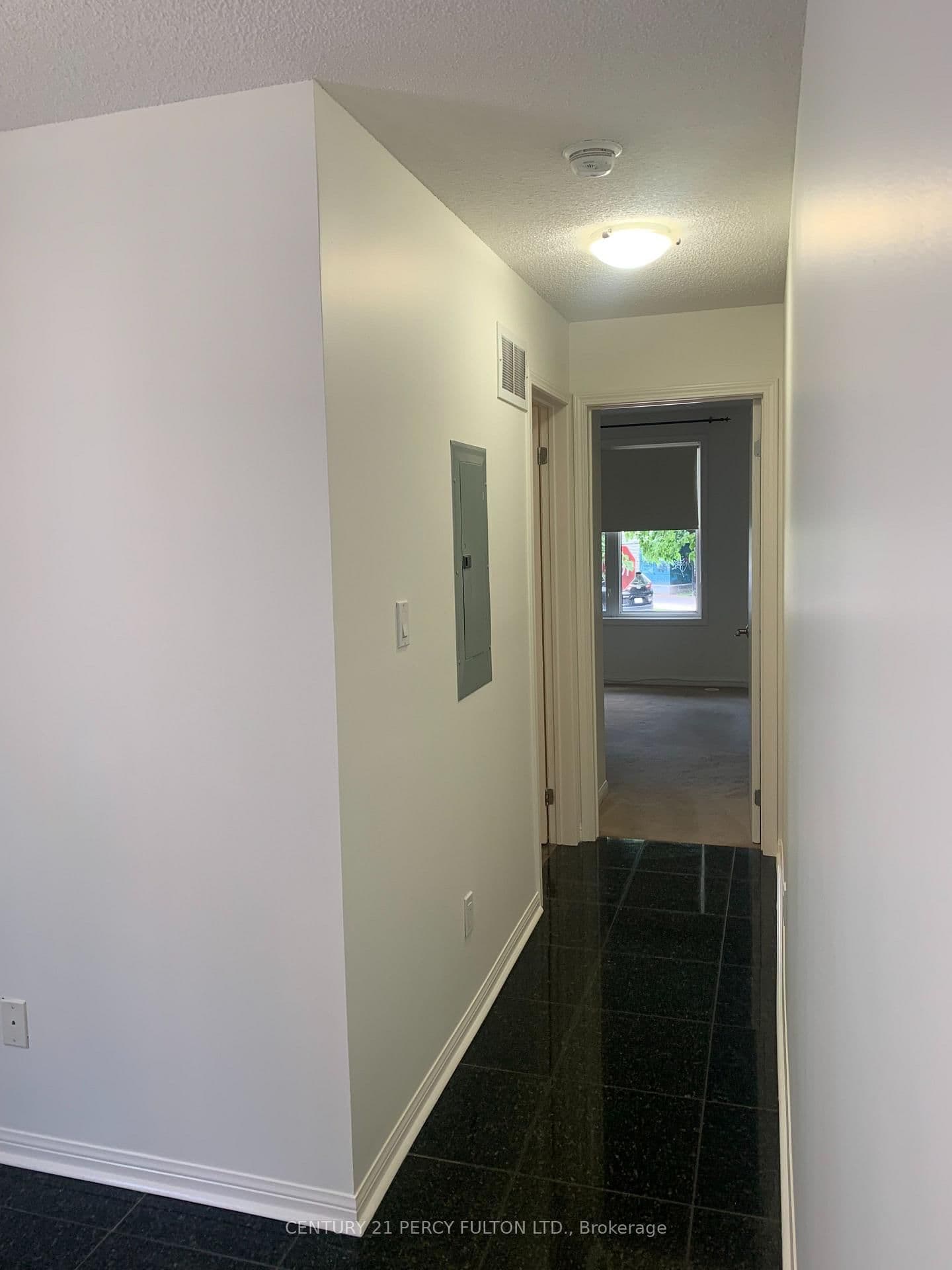 20 Machells Avenue N, Unit 112 thumbnail 16