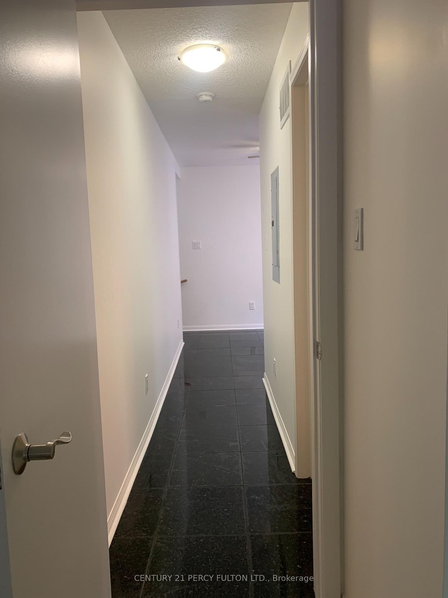 20 Machells Avenue N, Unit 112 thumbnail 17