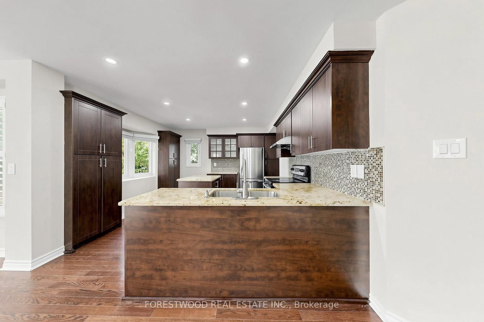 4616 Inverness Boulevard thumbnail 21