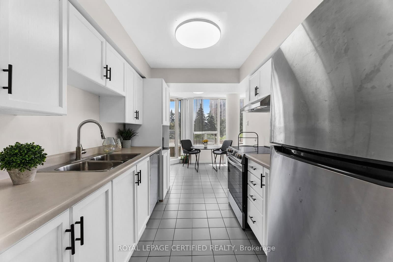 700 Constellation Drive, Unit 210 thumbnail 6