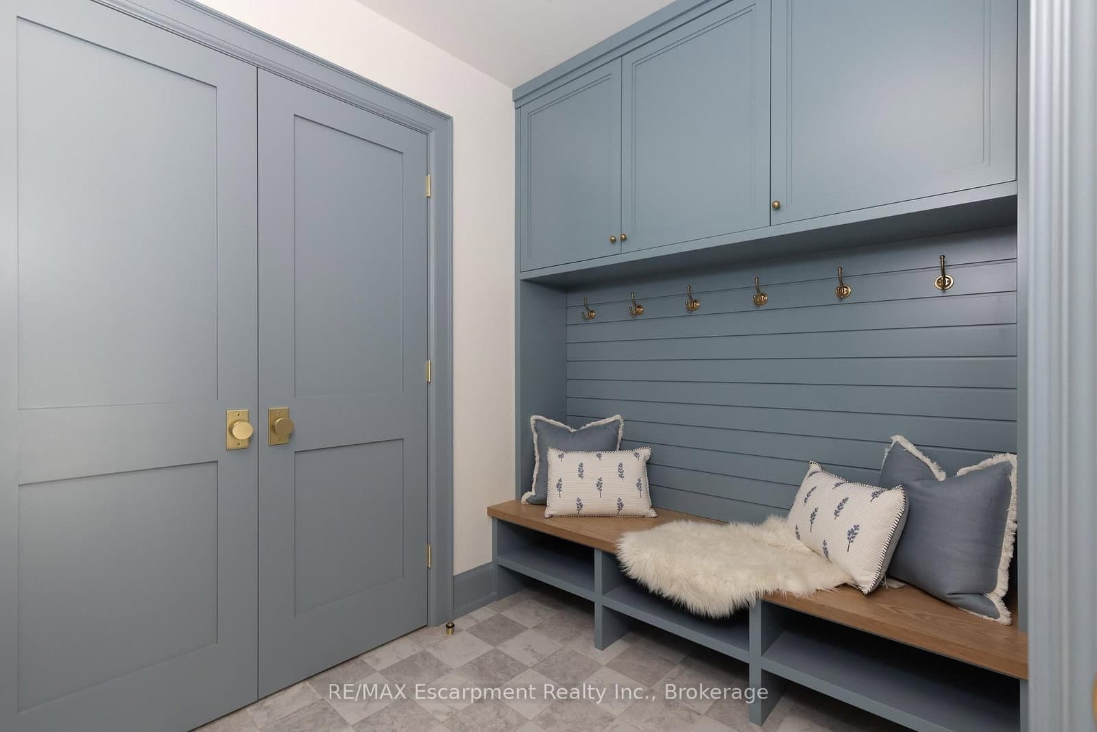 130 Edgecliffe Place thumbnail 20