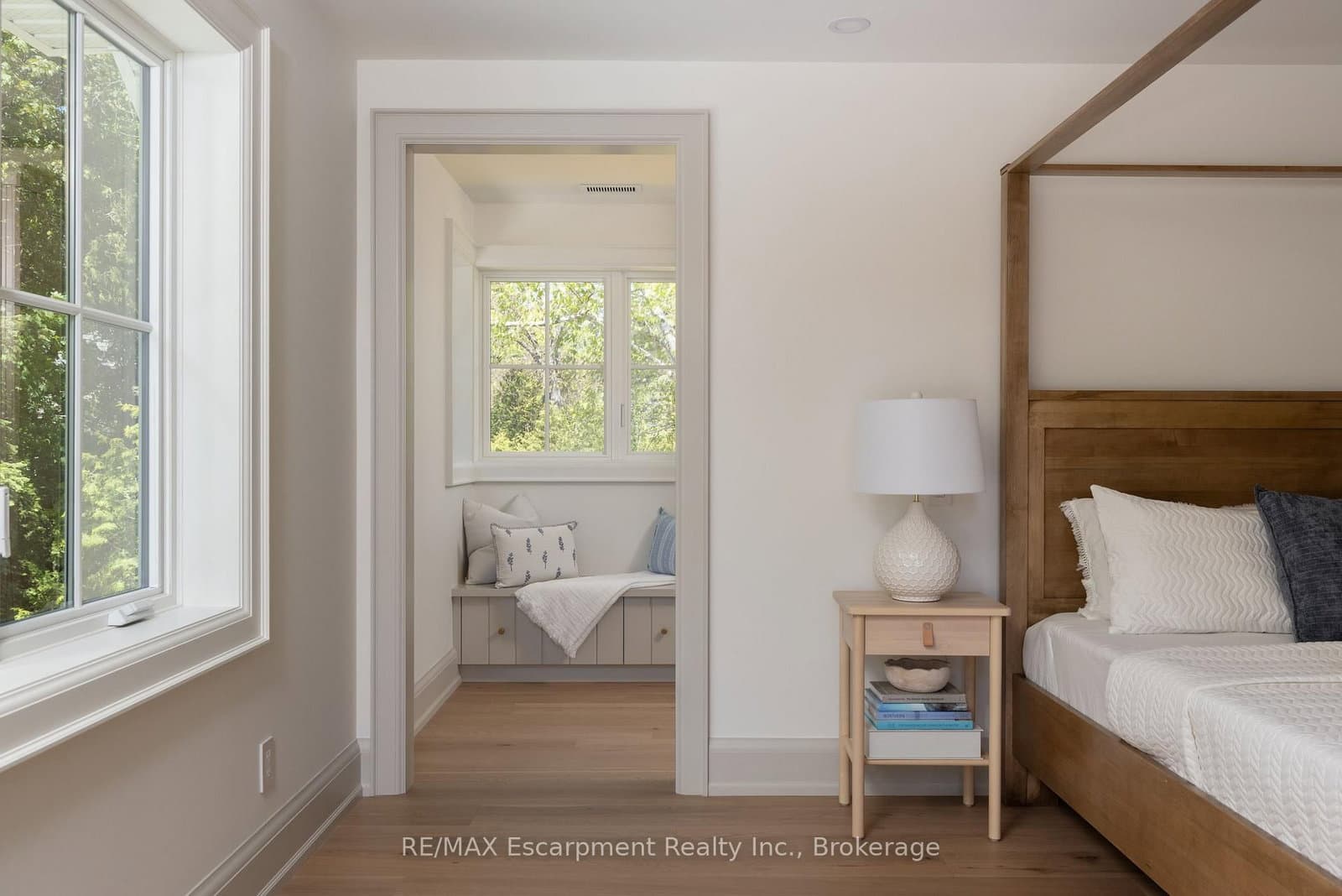 130 Edgecliffe Place thumbnail 26
