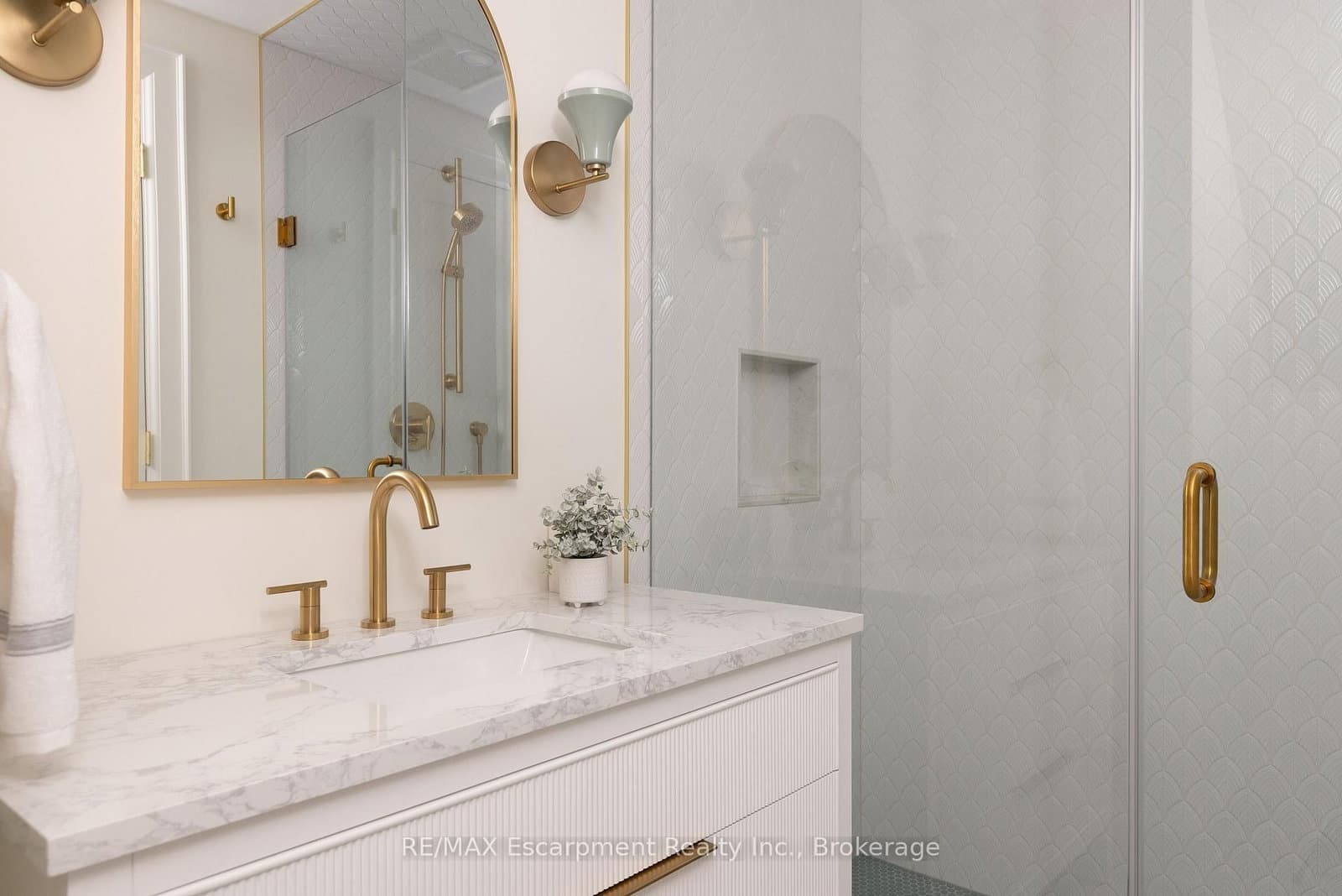 130 Edgecliffe Place thumbnail 33