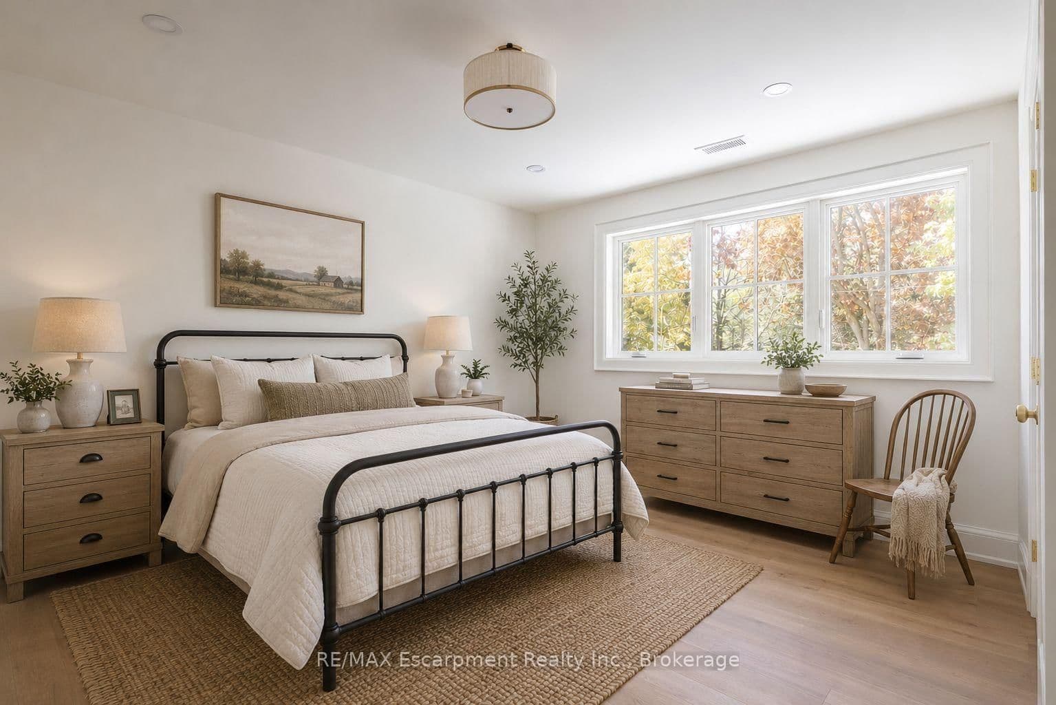 130 Edgecliffe Place thumbnail 35