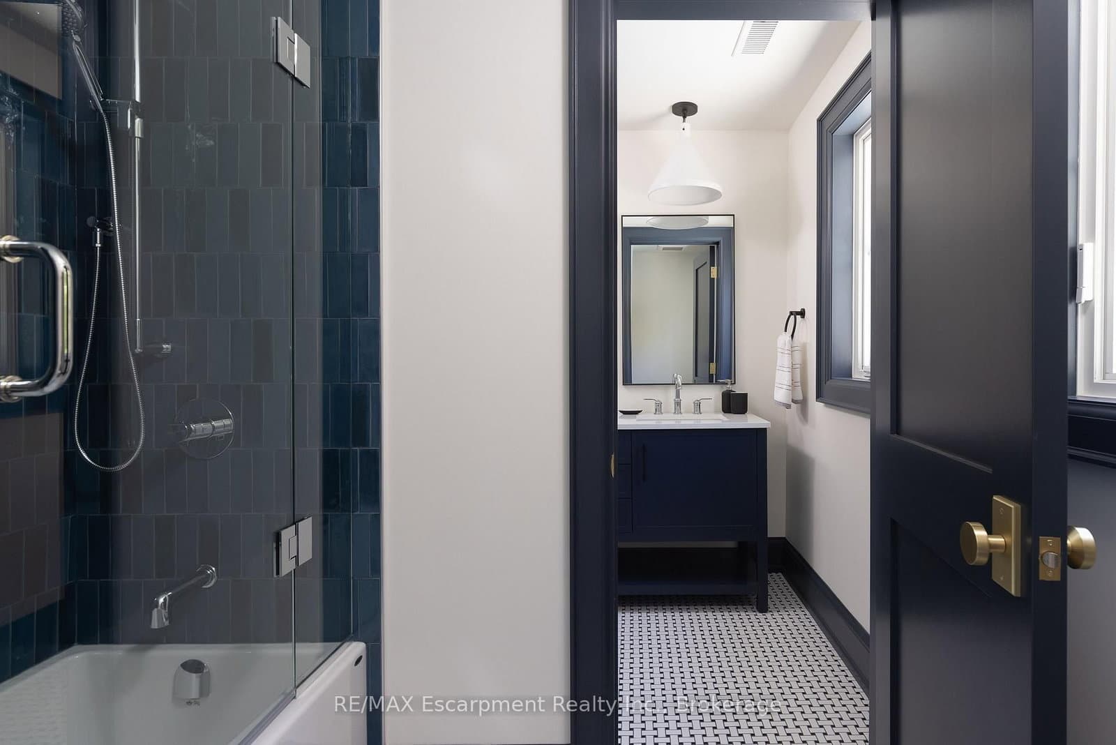 130 Edgecliffe Place thumbnail 37