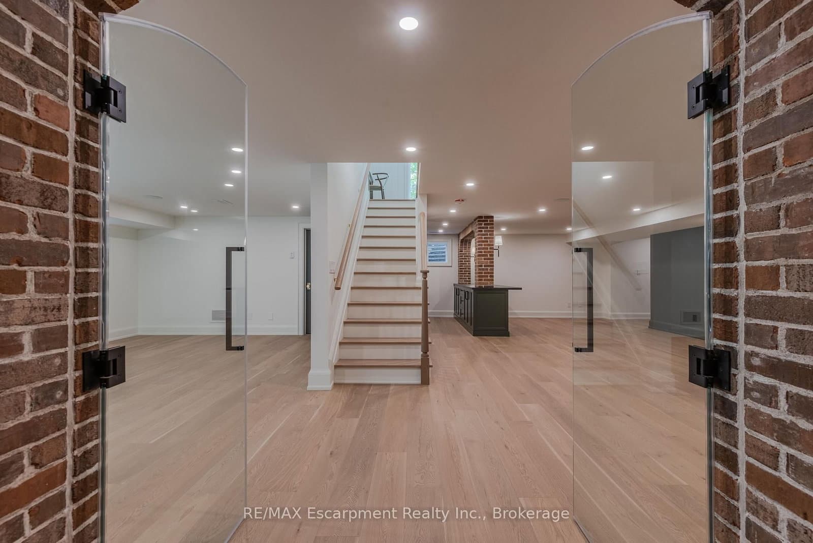 130 Edgecliffe Place thumbnail 42