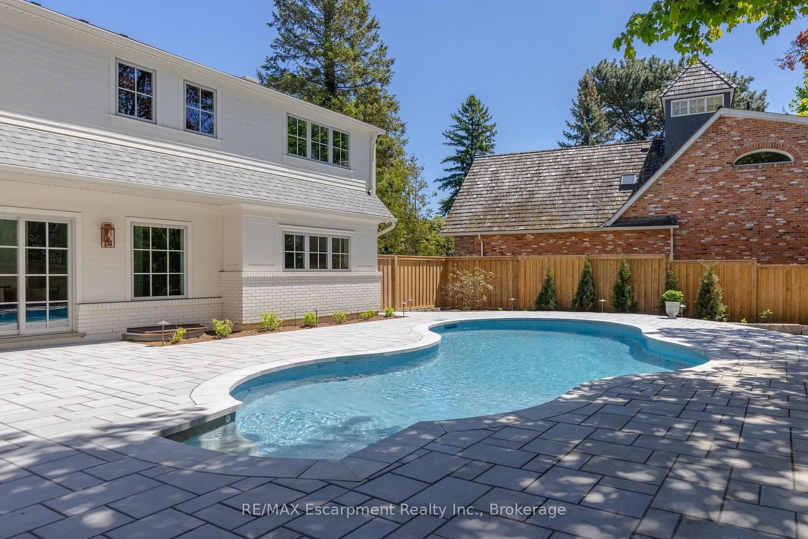 130 Edgecliffe Place thumbnail 49