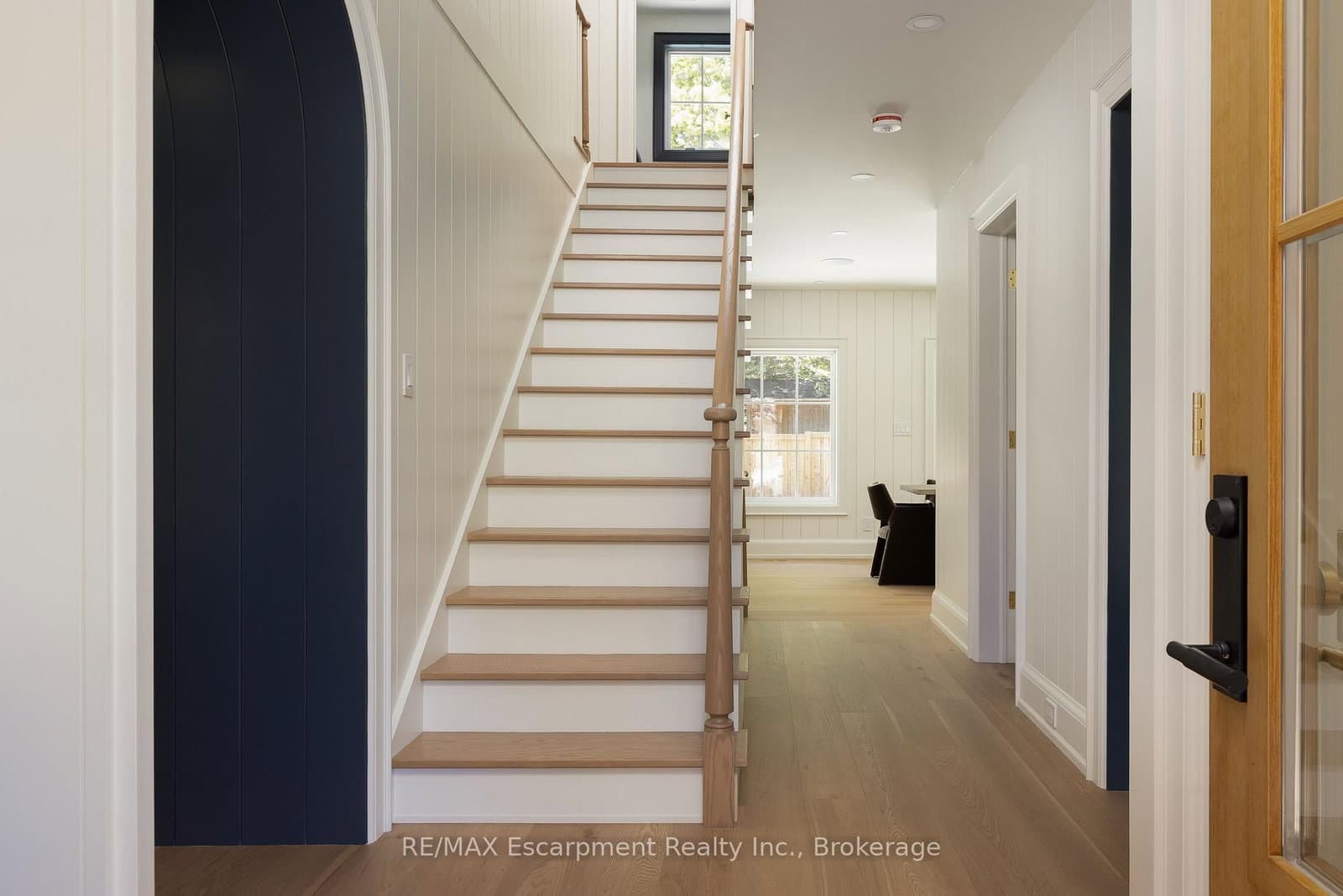 130 Edgecliffe Place thumbnail 5