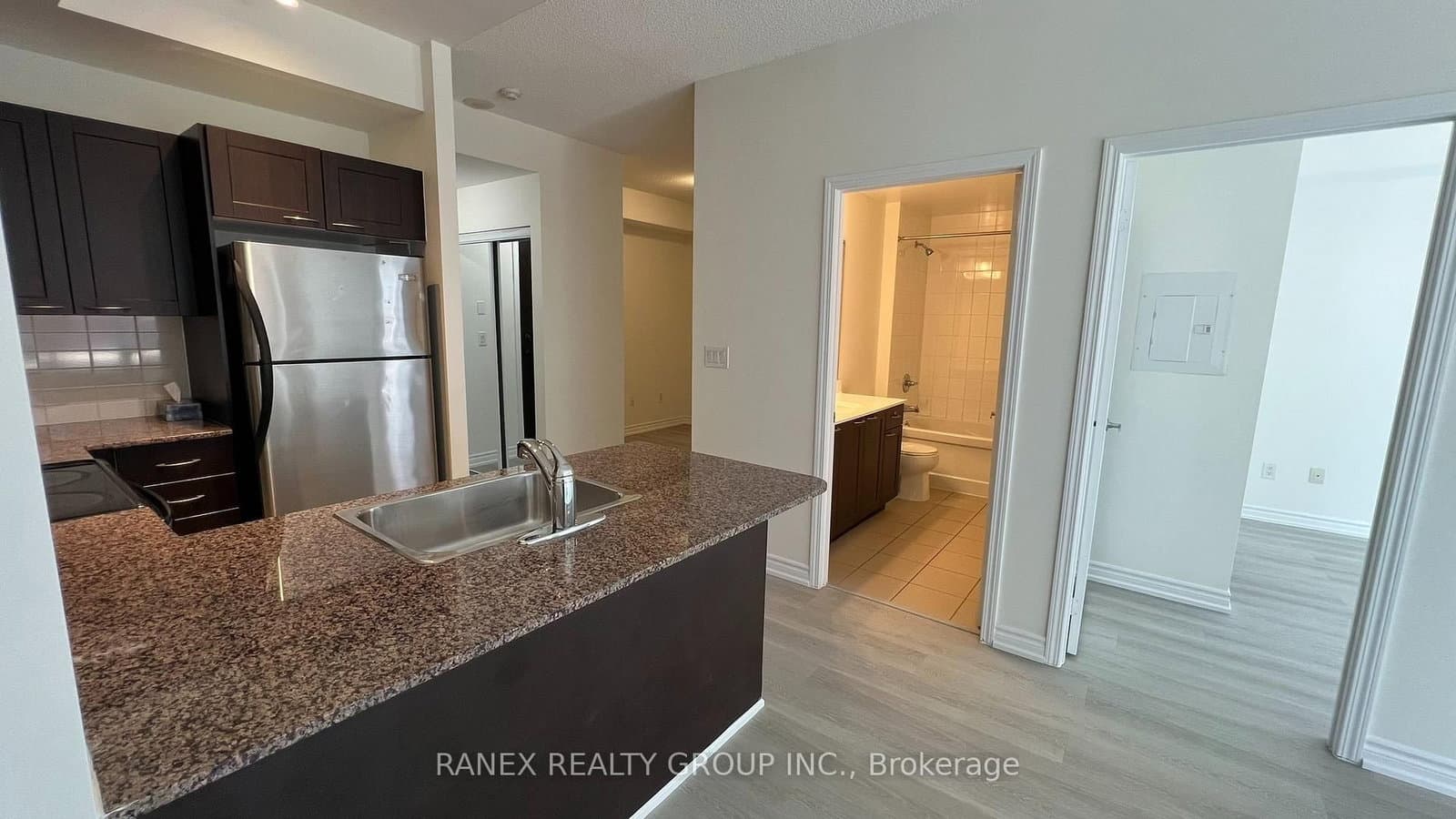 385 Prince Of Wales Drive, Unit 317 thumbnail 15