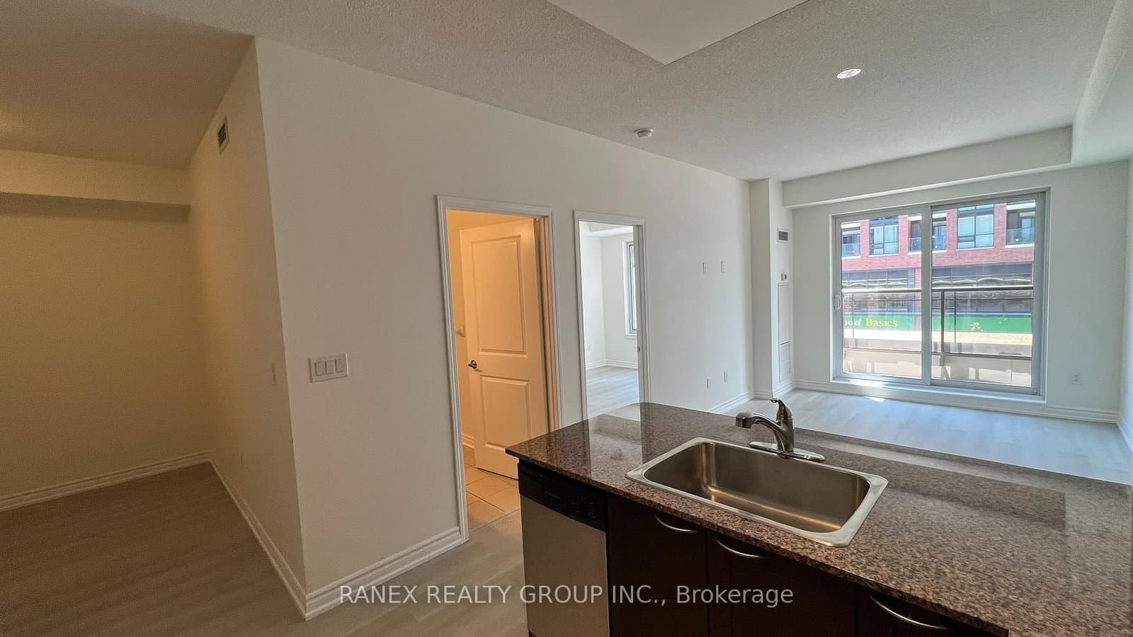 385 Prince Of Wales Drive, Unit 317 thumbnail 16