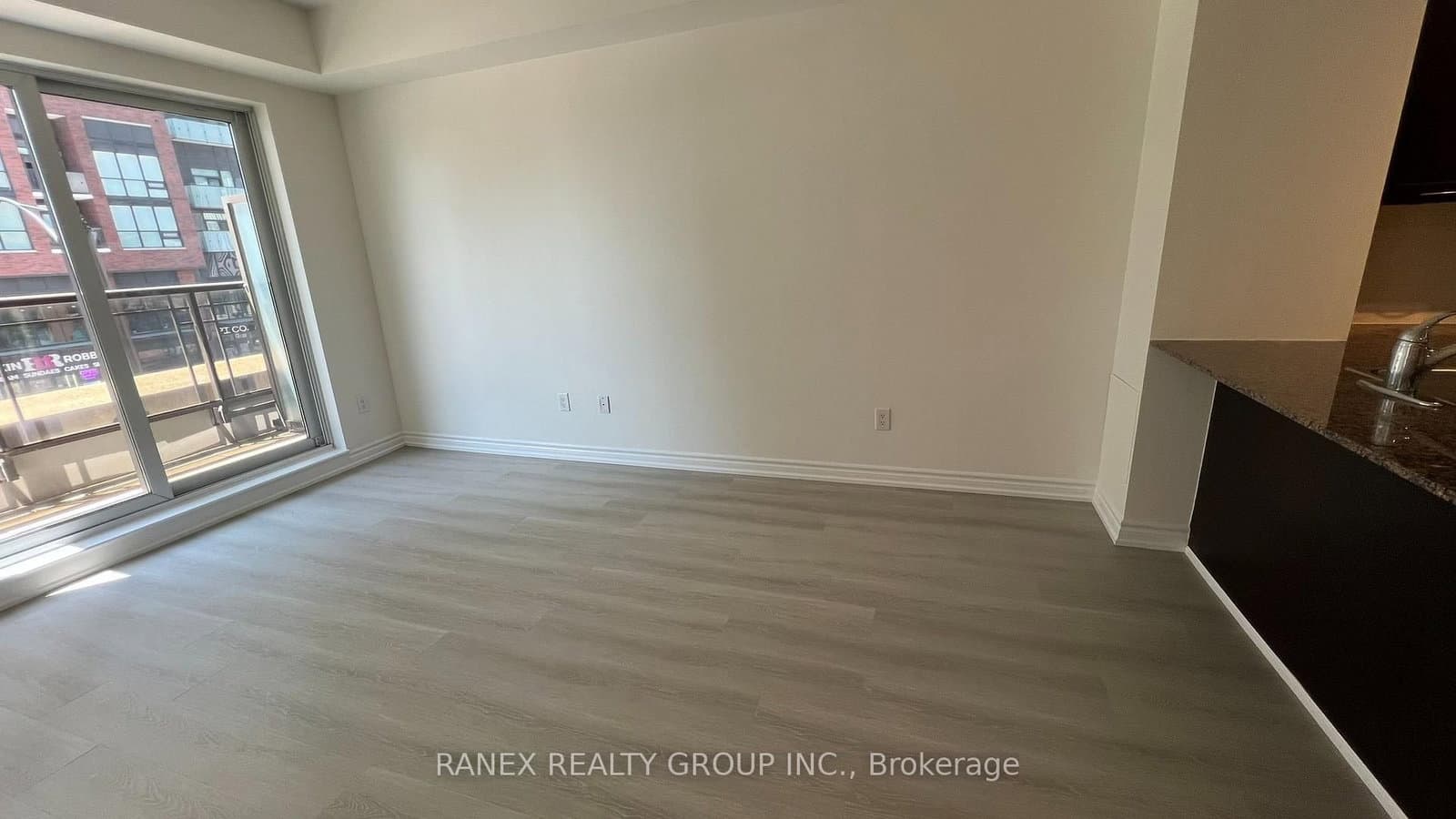 385 Prince Of Wales Drive, Unit 317 thumbnail 18