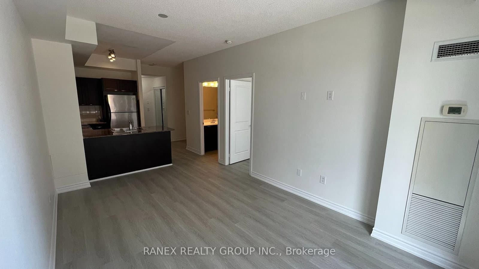 385 Prince Of Wales Drive, Unit 317 thumbnail 22