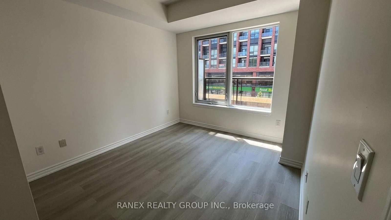 385 Prince Of Wales Drive, Unit 317 thumbnail 24