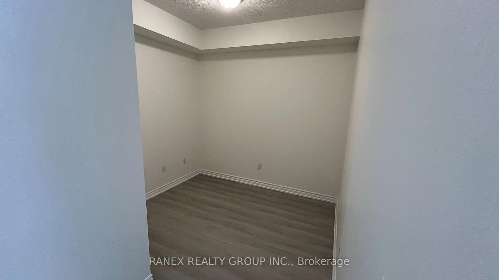 385 Prince Of Wales Drive, Unit 317 thumbnail 28