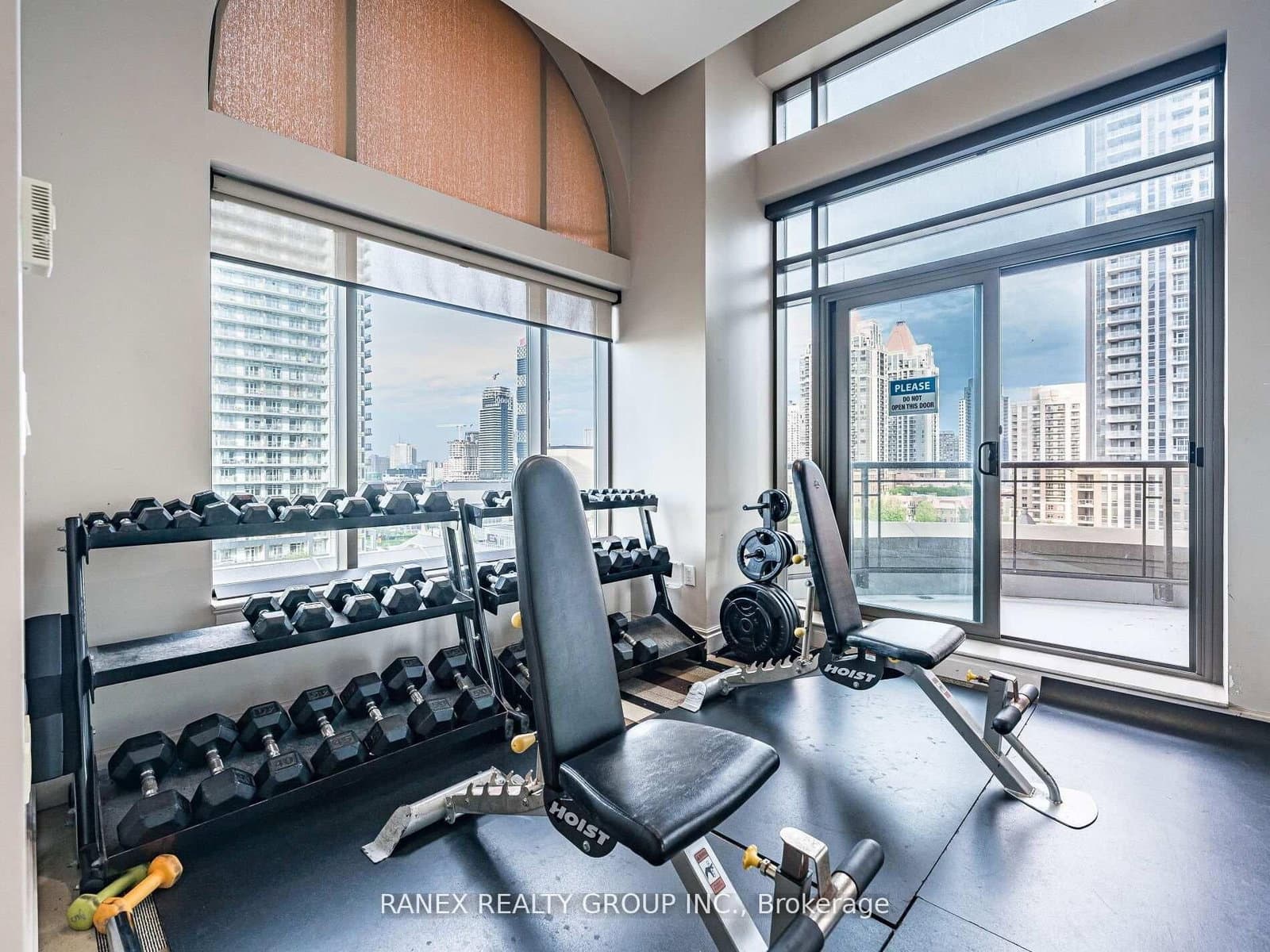 385 Prince Of Wales Drive, Unit 317 thumbnail 32