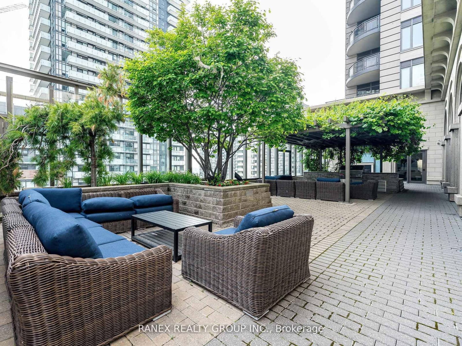 385 Prince Of Wales Drive, Unit 317 thumbnail 34