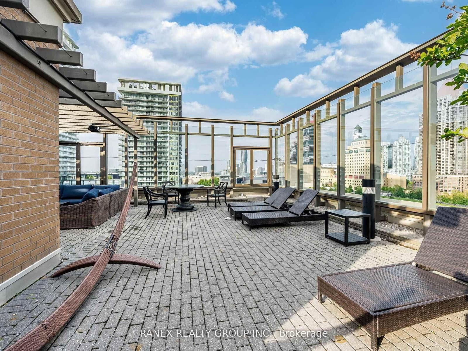 385 Prince Of Wales Drive, Unit 317 thumbnail 37