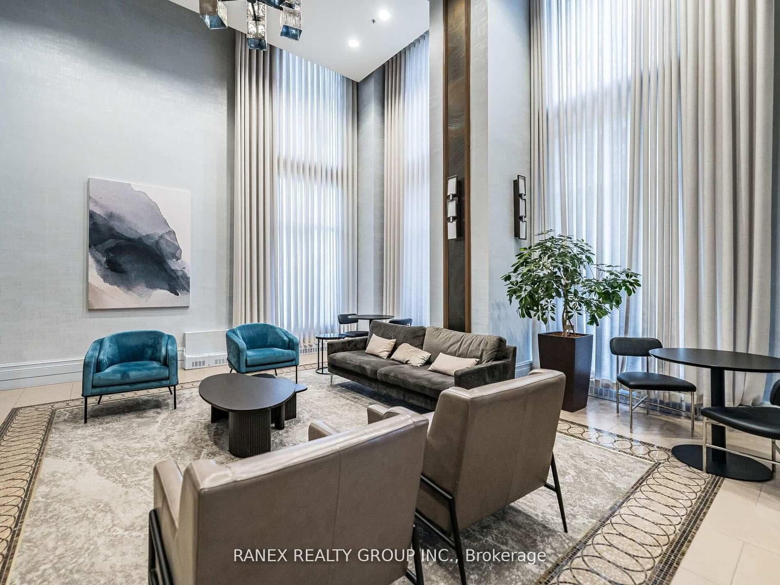 385 Prince Of Wales Drive, Unit 317 thumbnail 4