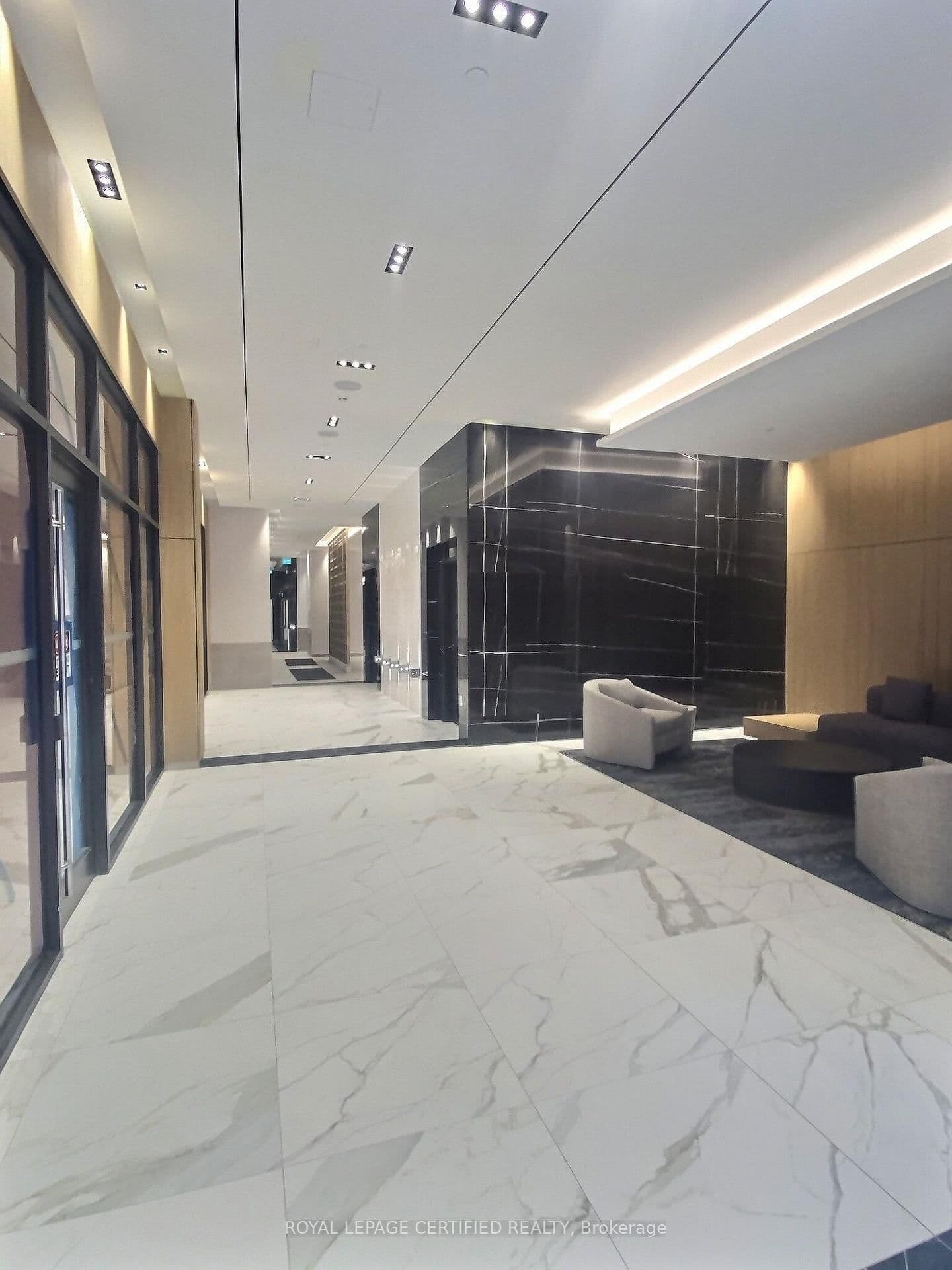 202 Burnhamthorpe Road E, Unit 2008 thumbnail 17
