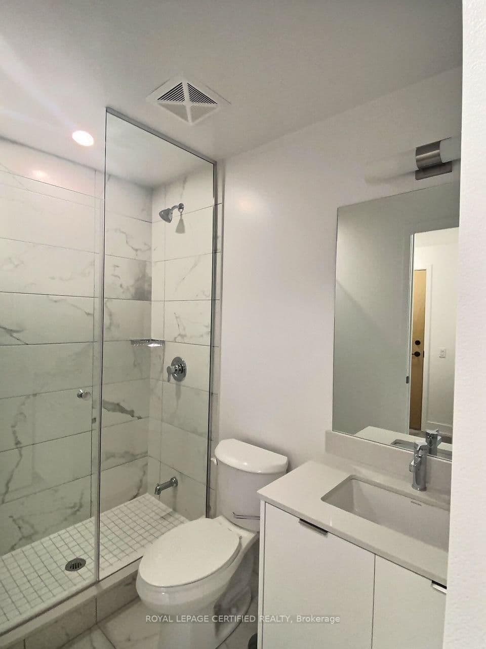 202 Burnhamthorpe Road E, Unit 2008 thumbnail 8