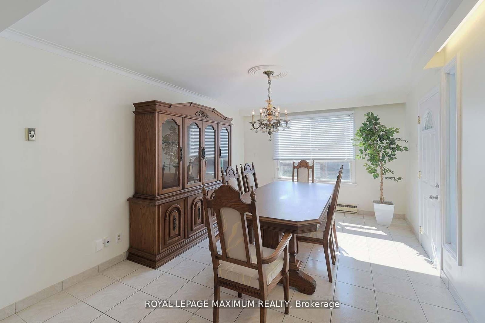 245 Belgravia Avenue thumbnail 18