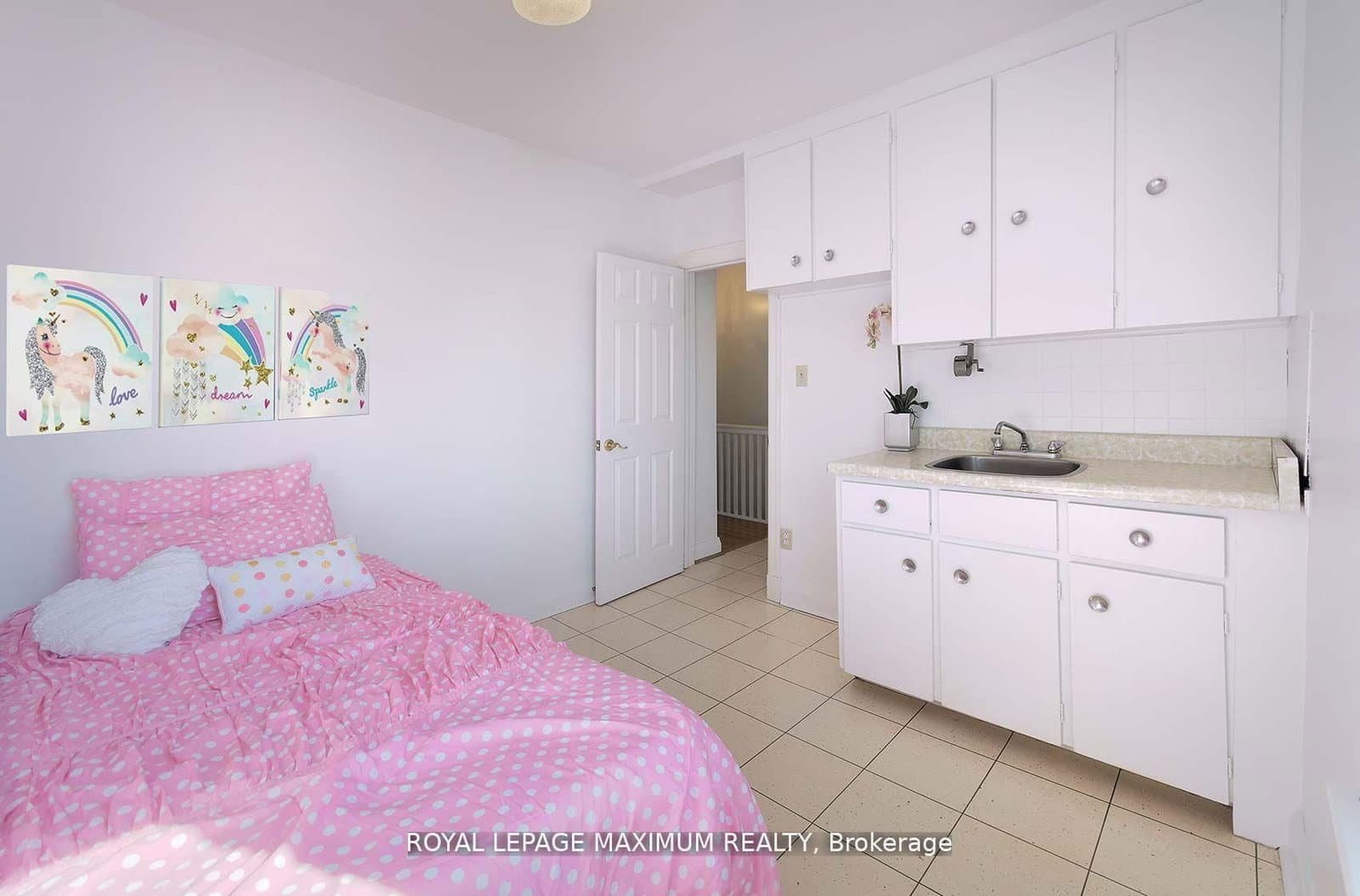 245 Belgravia Avenue thumbnail 27