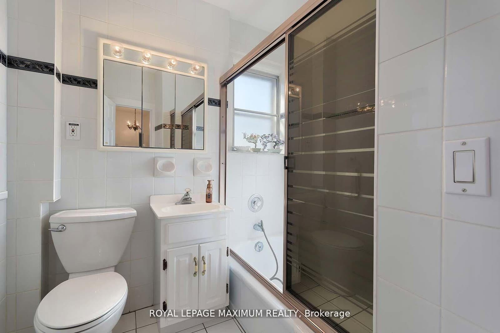 245 Belgravia Avenue thumbnail 29