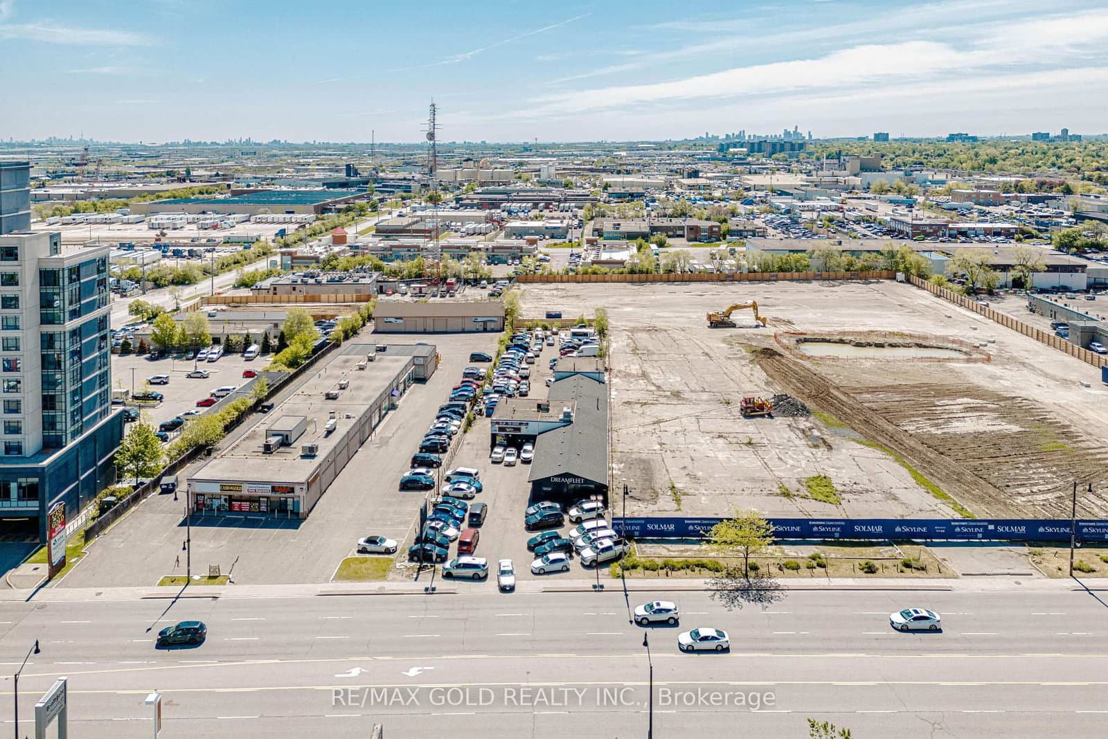 243 Queen Street E, Unit F1 - Image 1
