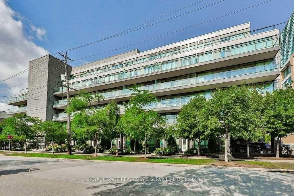 #414 - 8 Fieldway Road