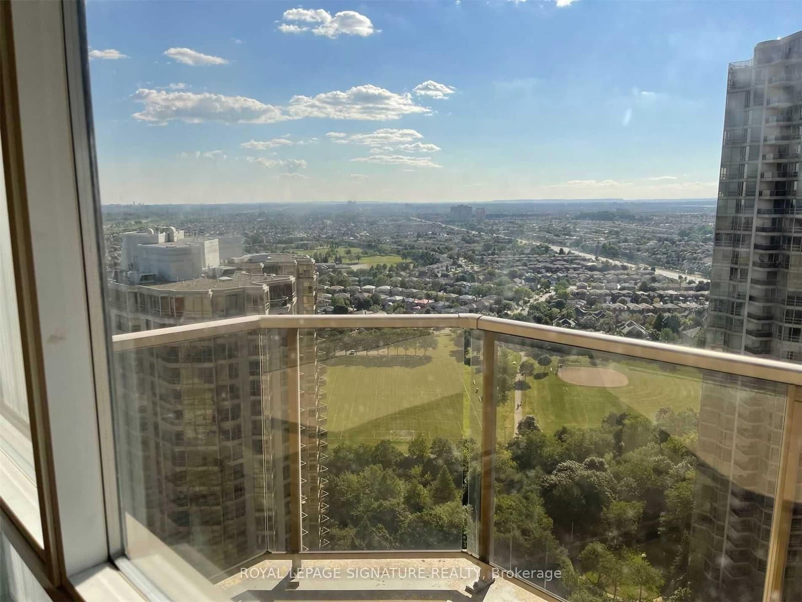 25 Kingsbridge Garden Circle, Unit 2811 thumbnail 4