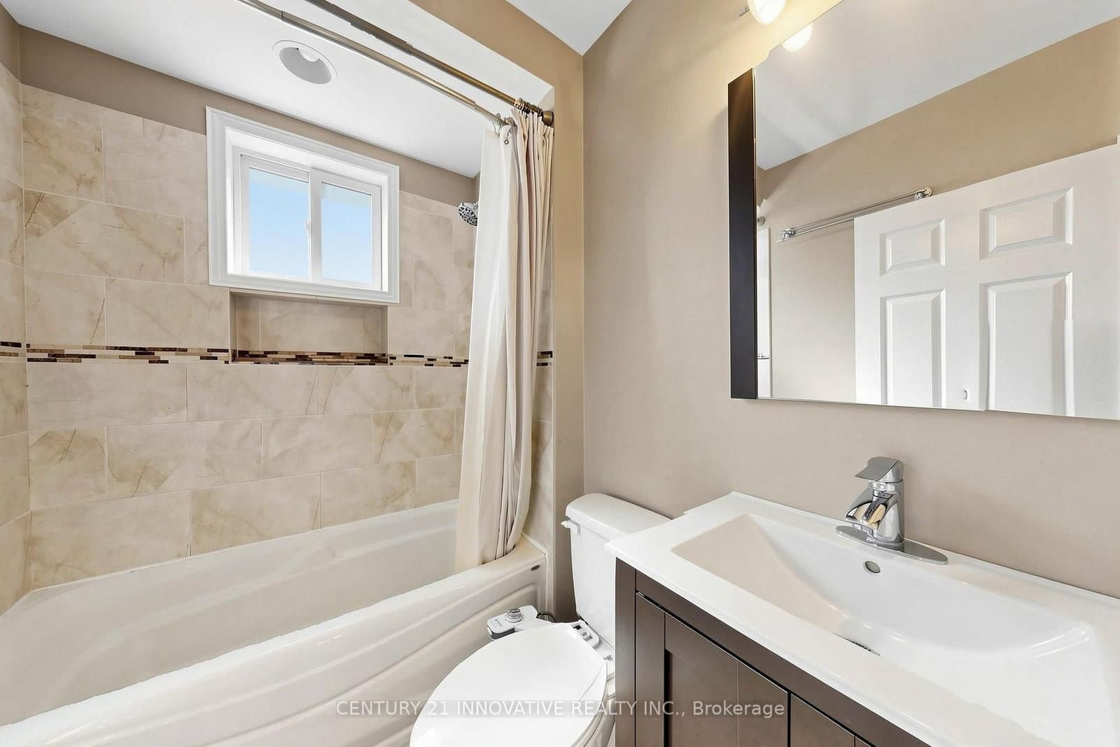 59 Manitoba Street thumbnail 19