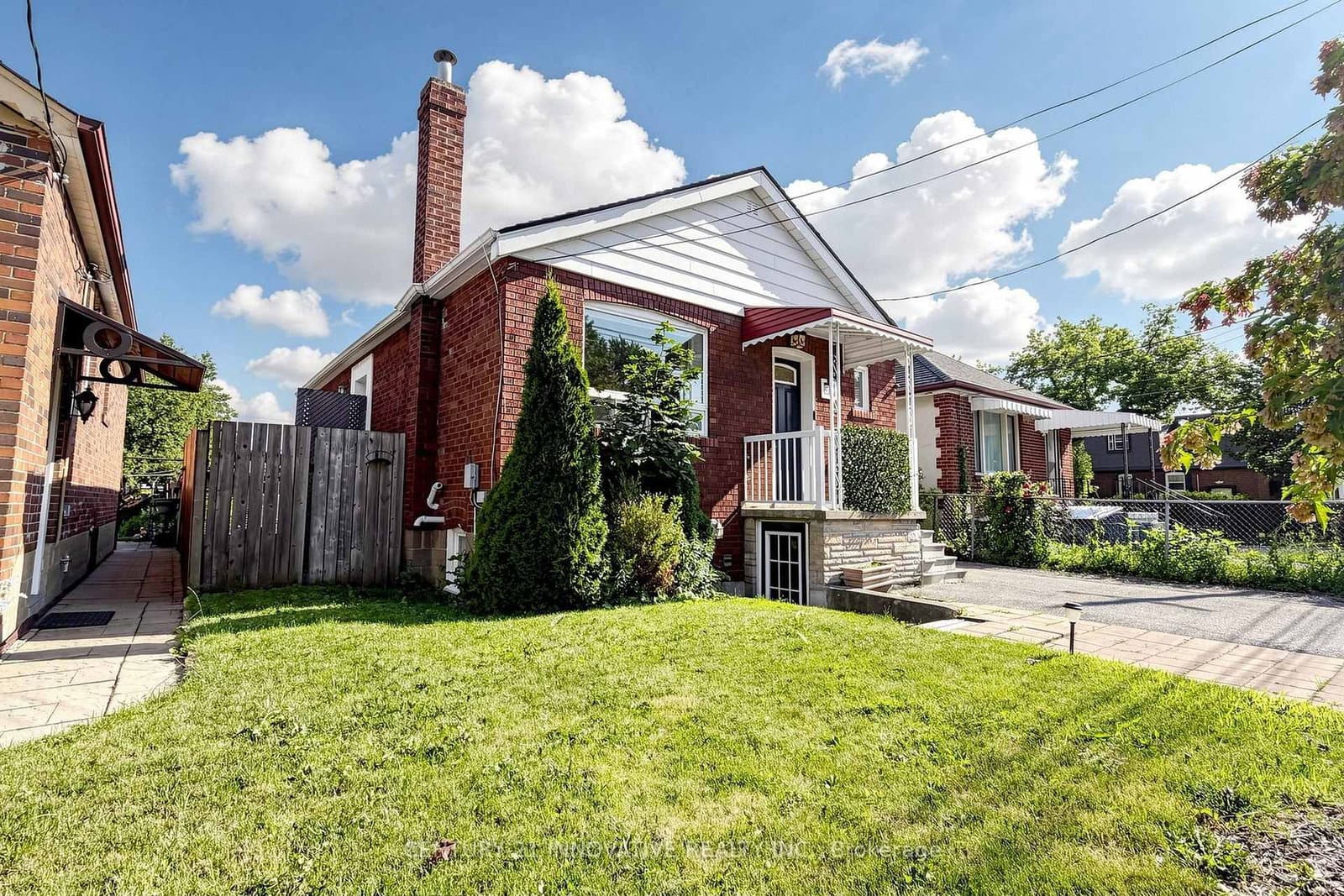 59 Manitoba Street thumbnail 2