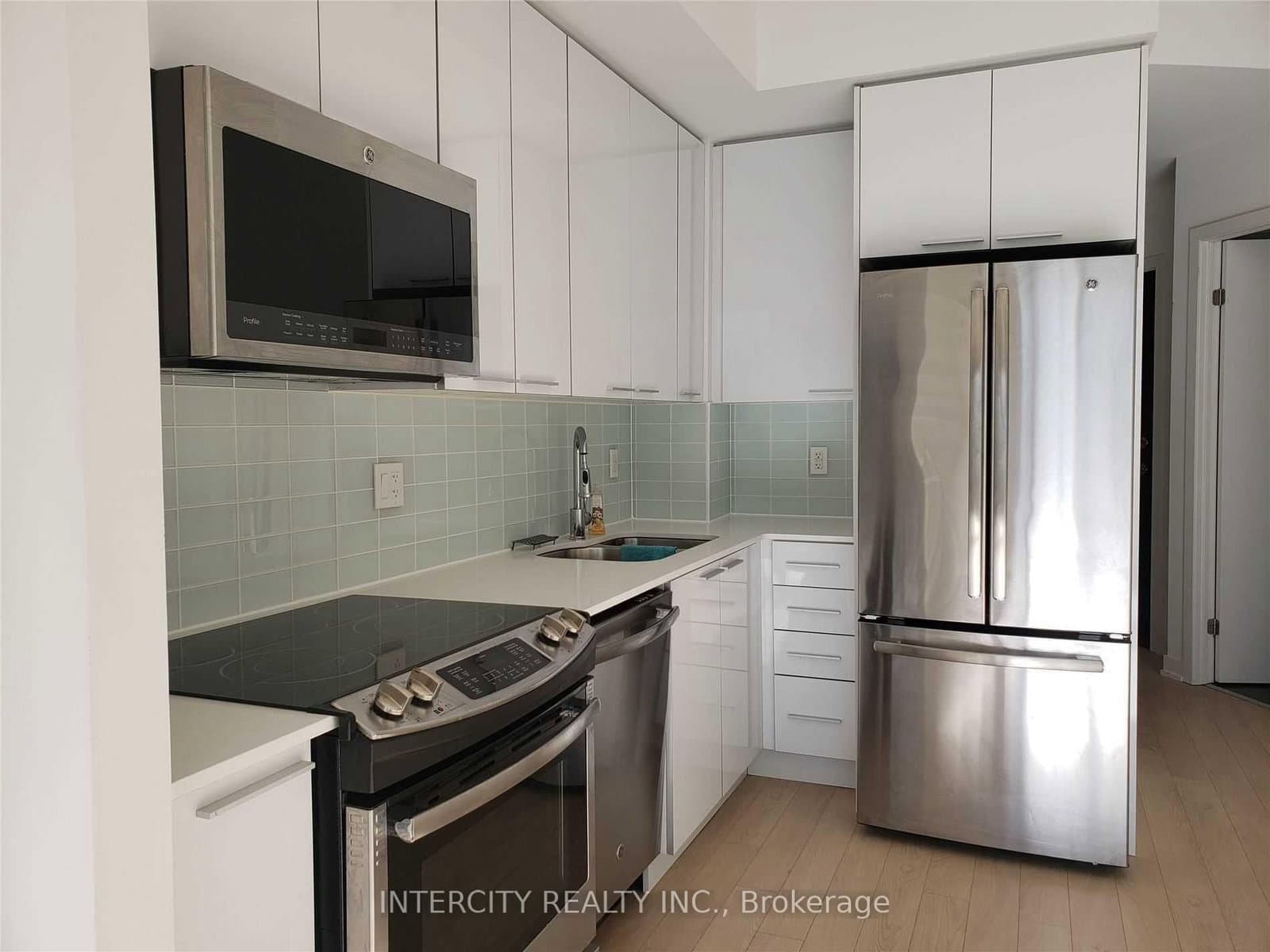 10 Parklawn Road, Unit 622 thumbnail 5