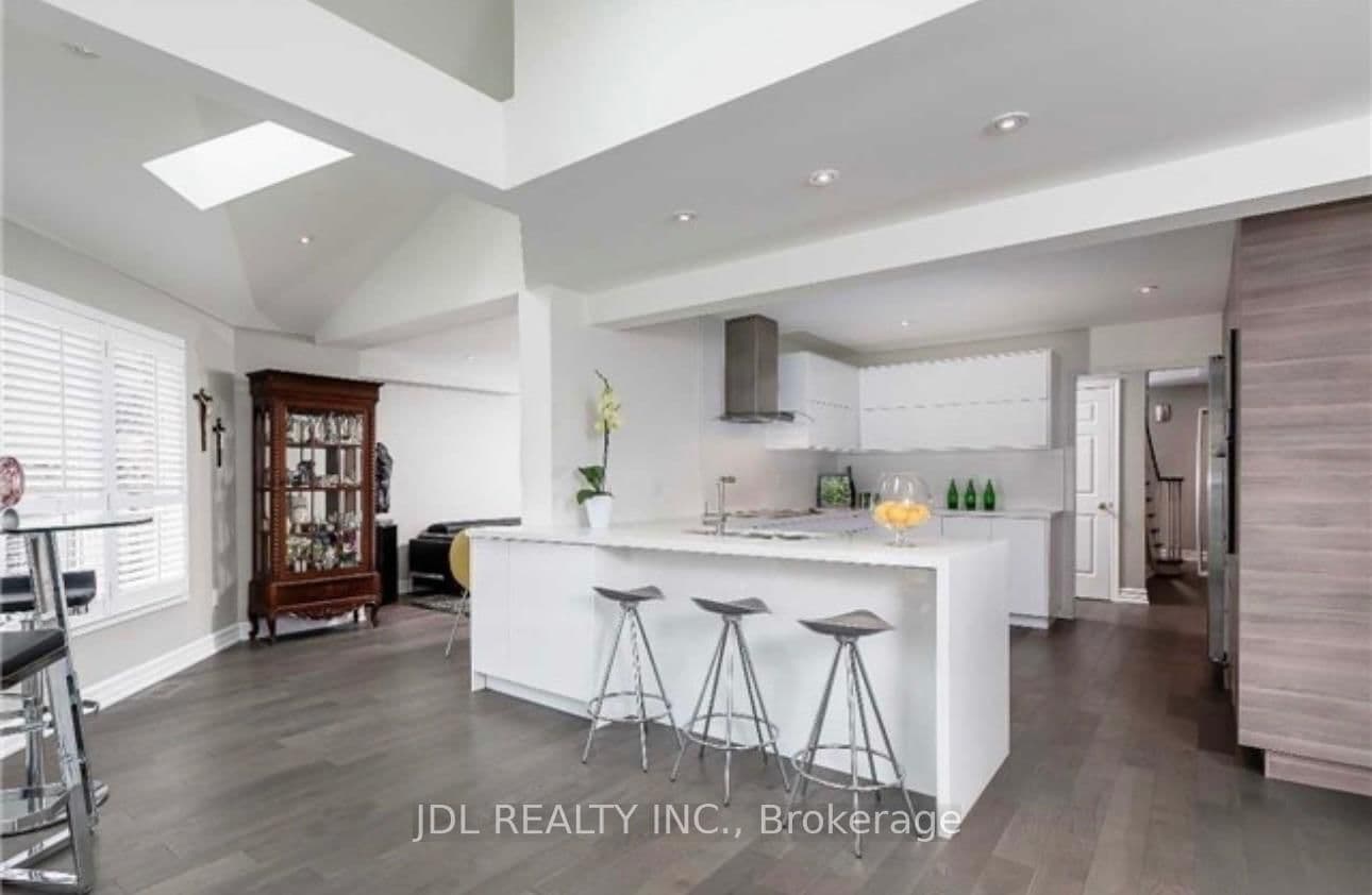 1255 Heritage Way thumbnail 8