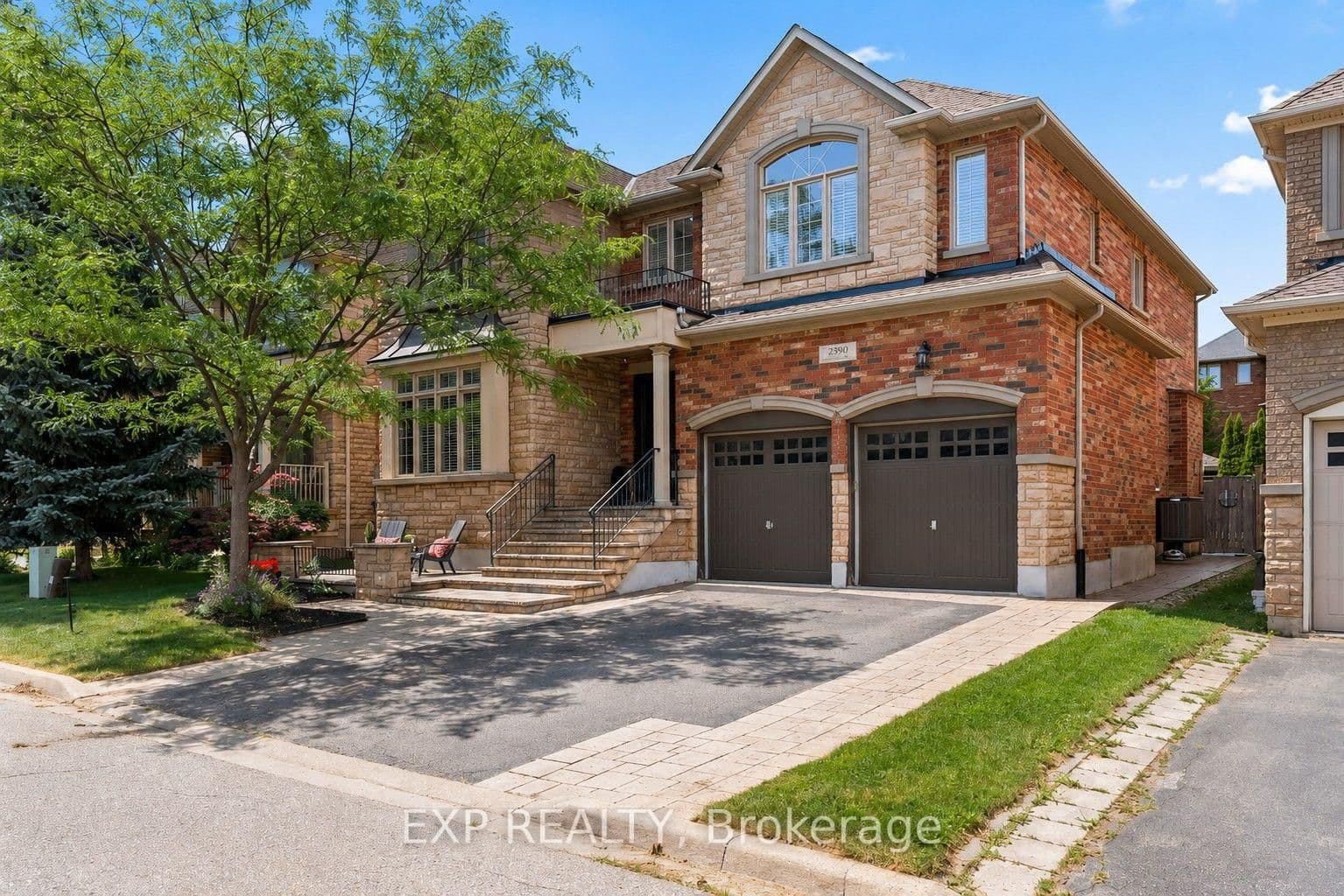 2390 Taylorwood Drive thumbnail 2