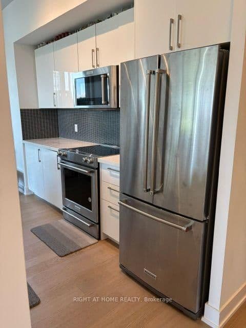 30 Shore Breeze Drive, Unit 523 thumbnail 13