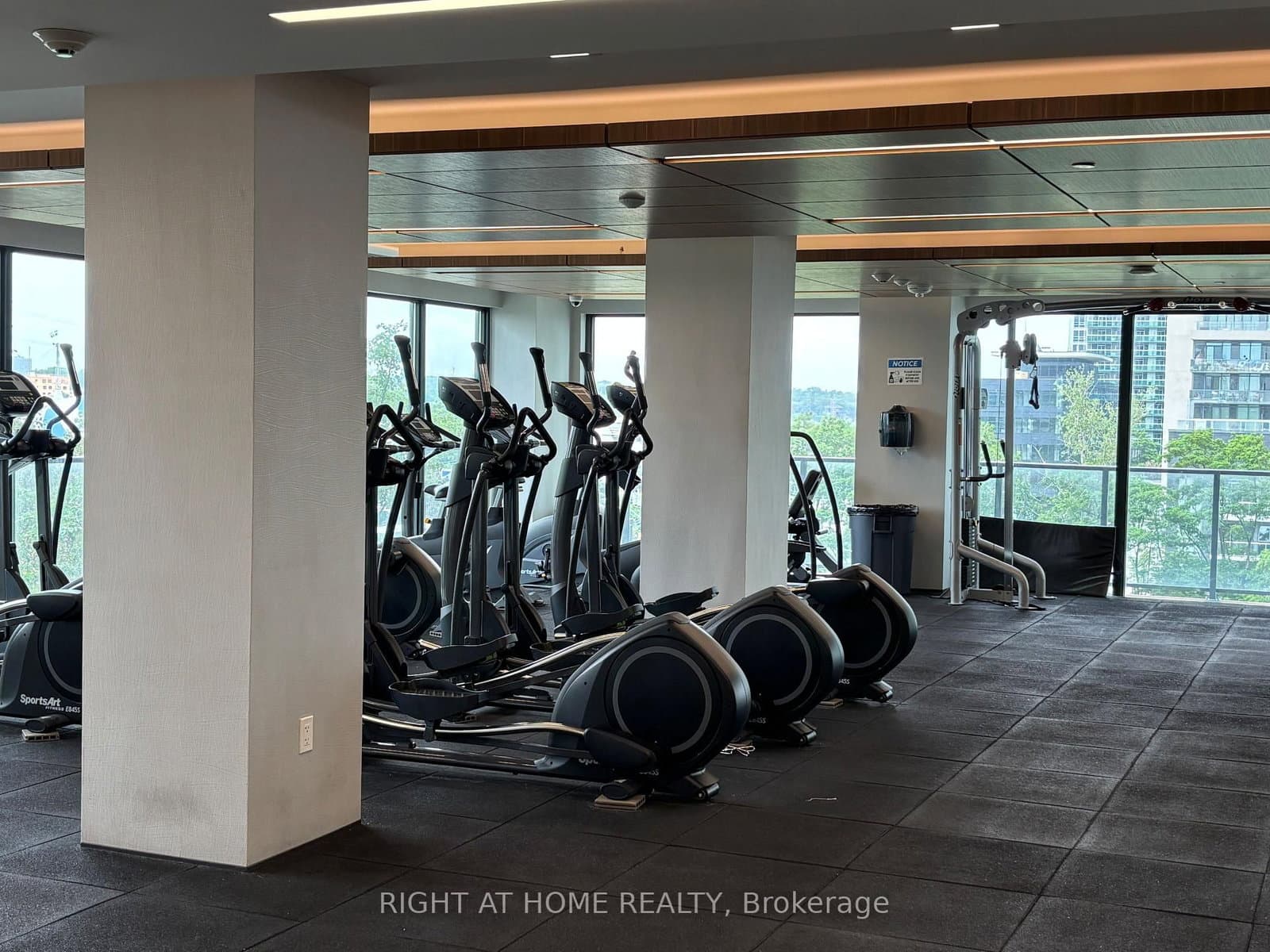 30 Shore Breeze Drive, Unit 523 thumbnail 19