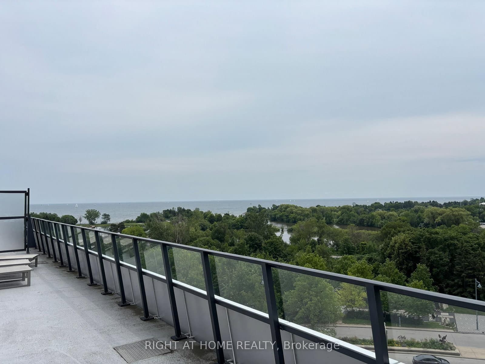 30 Shore Breeze Drive, Unit 523 thumbnail 24