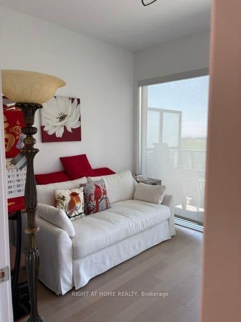 30 Shore Breeze Drive, Unit 523 thumbnail 6