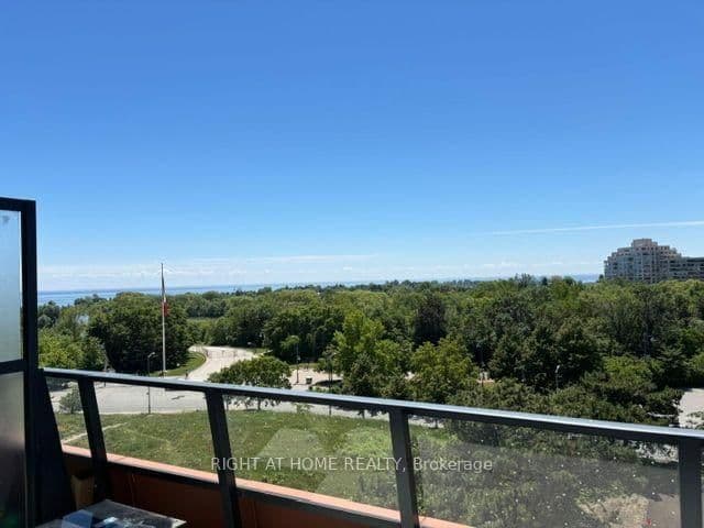 30 Shore Breeze Drive, Unit 523 thumbnail 8