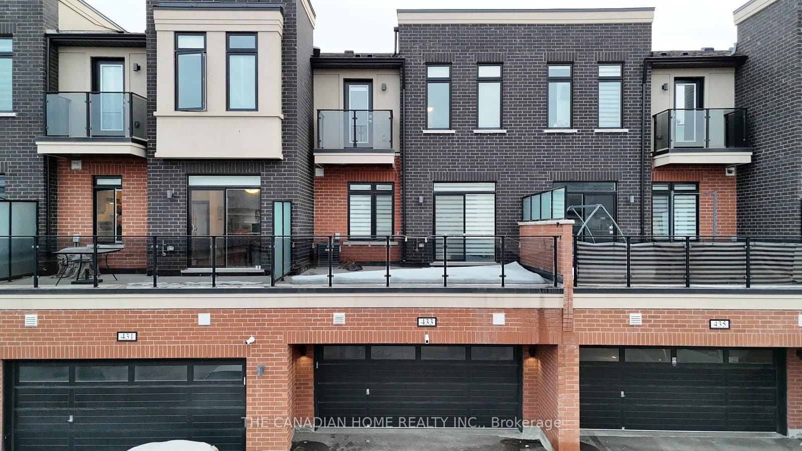 433 Veterans Drive thumbnail 3