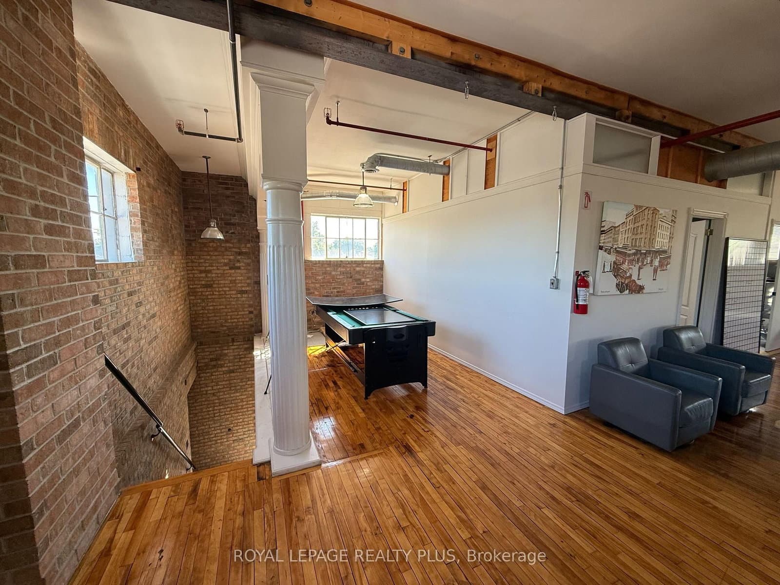 1099 Edgeleigh Avenue, Unit 2 - Image 1