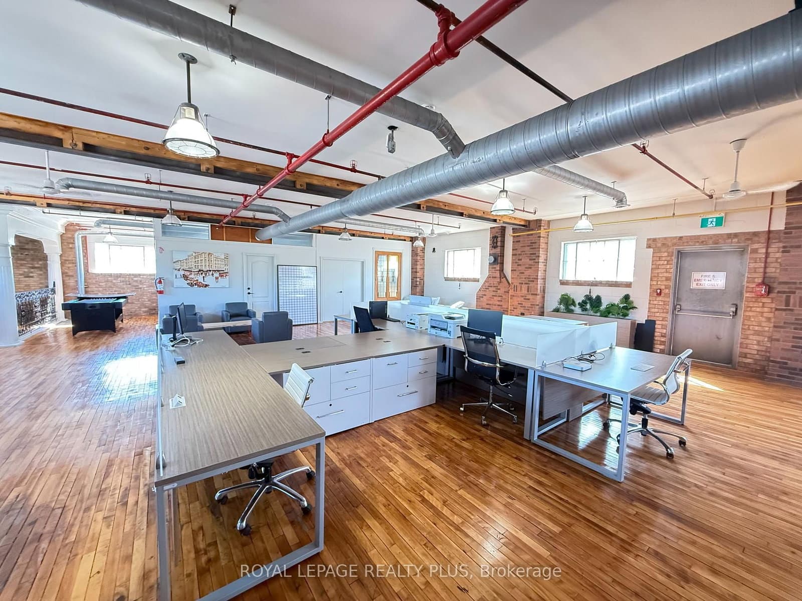 1099 Edgeleigh Avenue, Unit 2 thumbnail 11