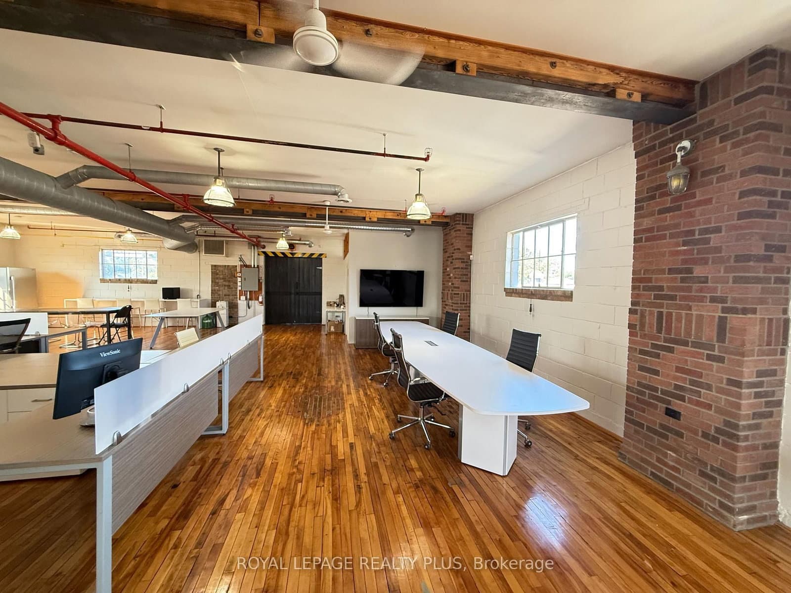 1099 Edgeleigh Avenue, Unit 2 thumbnail 12