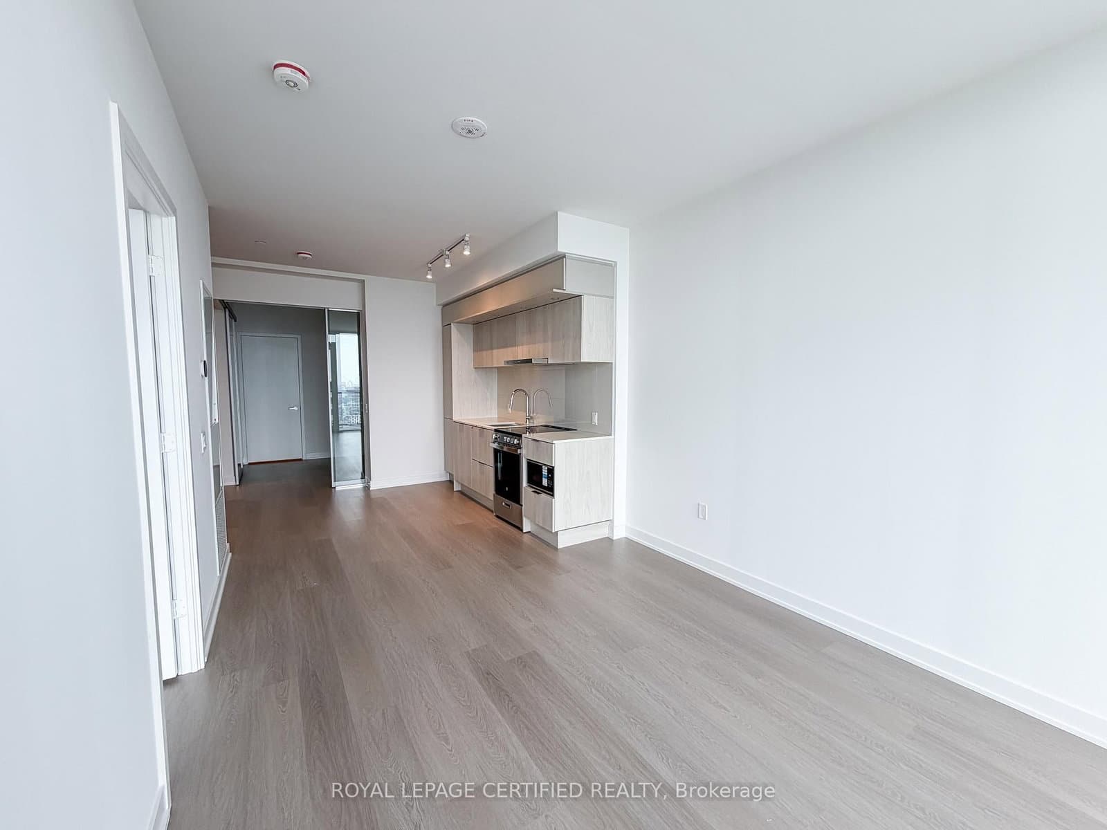 448 Burnhamthorpe Rd W, Unit 6407 thumbnail 13