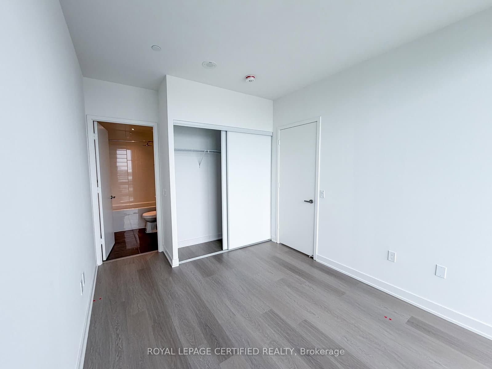 448 Burnhamthorpe Rd W, Unit 6407 thumbnail 18